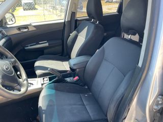 2013 Subaru Forester 2.5X Premium - Interior Front Seat Image